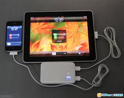 全新现货多功能充电器 5000mAh大容量，双USB输出，纯白设计，支持多设备同时快充，包邮速达